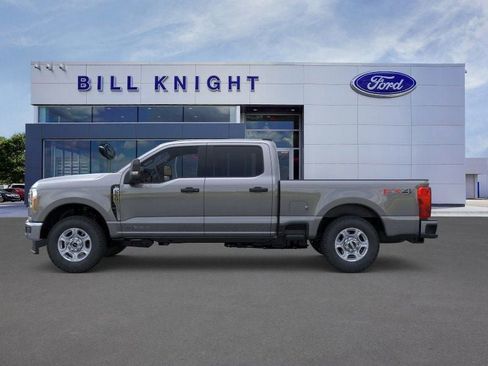 New 2026 Ford F250 XLT w/ FX4 Off-Road Package AWD/4WD image 3