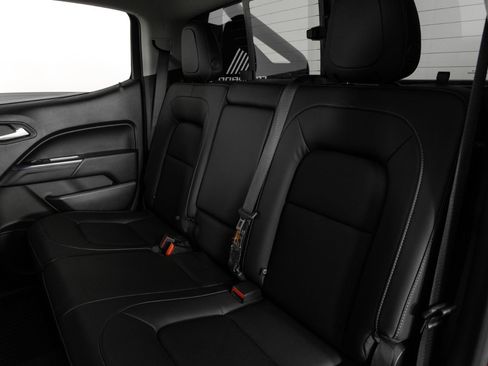 Used 2021 Chevrolet Colorado ZR2 image 17