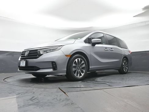 Used 2024 Honda Odyssey EX-L image 32