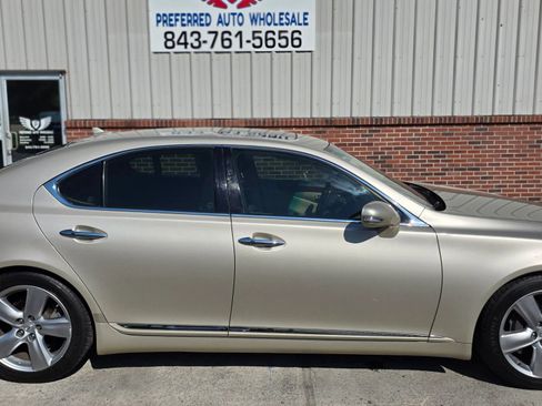 Used 2011 Lexus LS 460 w/ Luxury Value Edition RWD image 4