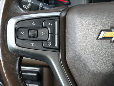 Used 2021 Chevrolet Tahoe LT w/ LT Signature Package image 19