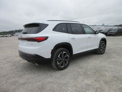 New 2026 Buick Enclave Sport Touring w/ Power Package image 5