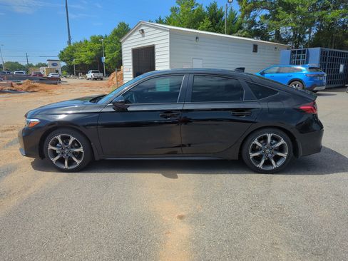 Used 2025 Honda Civic Sport Touring image 8