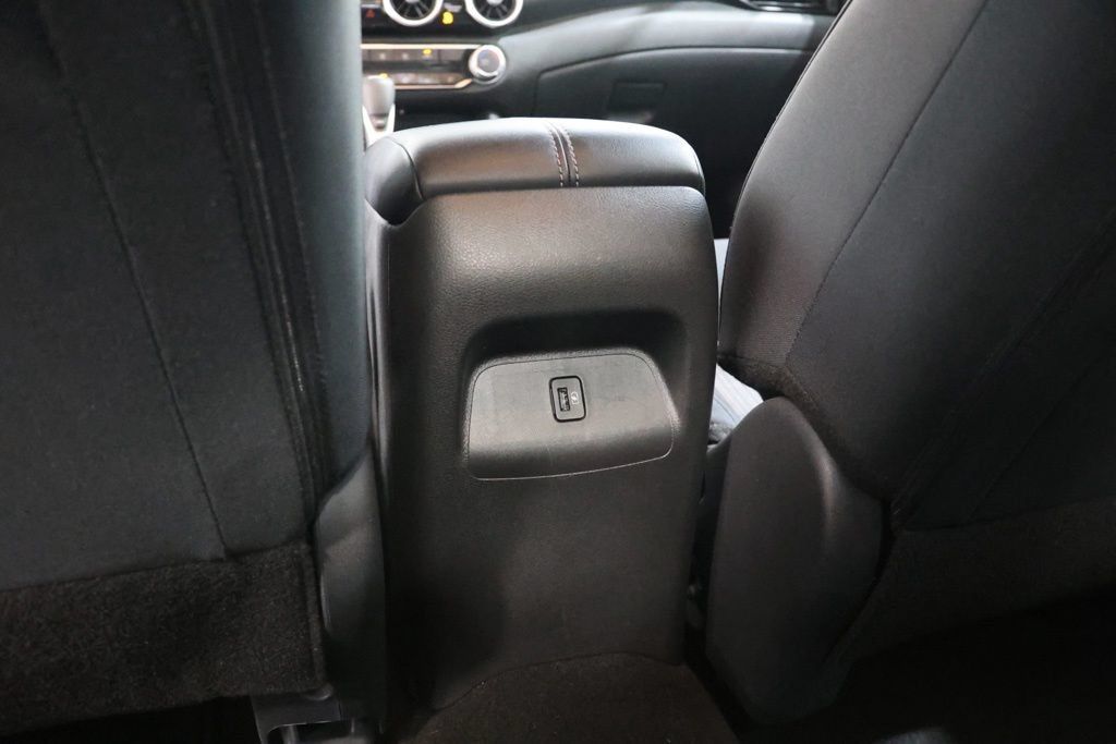 Used 2025 Nissan Sentra SV FWD image 28