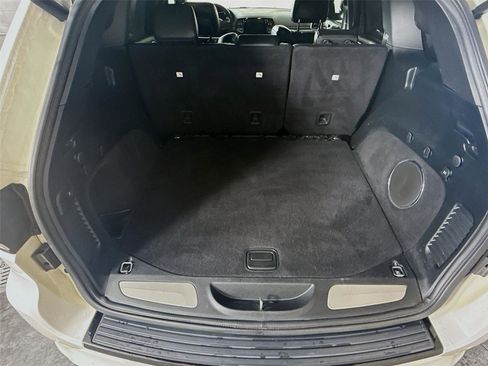Used 2019 Jeep Grand Cherokee Trackhawk w/ Trailer Tow Group IV image 17