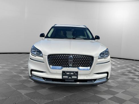 Used 2020 Lincoln Aviator Reserve w/ Equipment Group 202A AWD/4WD image 2