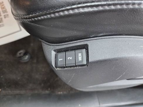 Used 2016 Chevrolet Equinox LTZ image 16