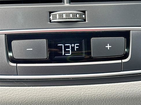 Used 2019 Audi A4 2.0T Premium w/ Convenience Package image 29