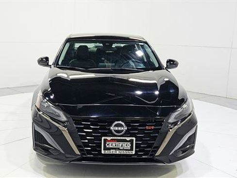 Certified 2025 Nissan Altima 2.5 SR FWD image 2