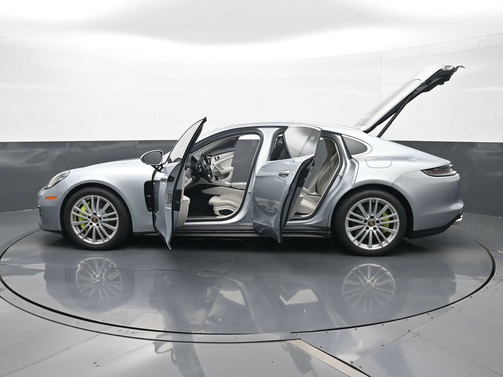 Certified 2023 Porsche Panamera AWD/4WD image 29