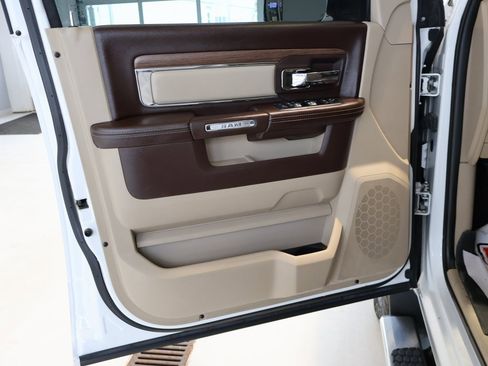 Used 2017 RAM 3500 Laramie image 11