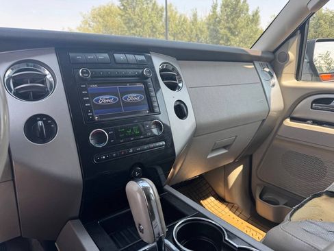 Used 2011 Ford Expedition Max Limited AWD/4WD image 23