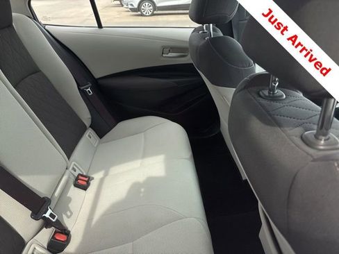 Used 2020 Toyota Corolla LE image 9