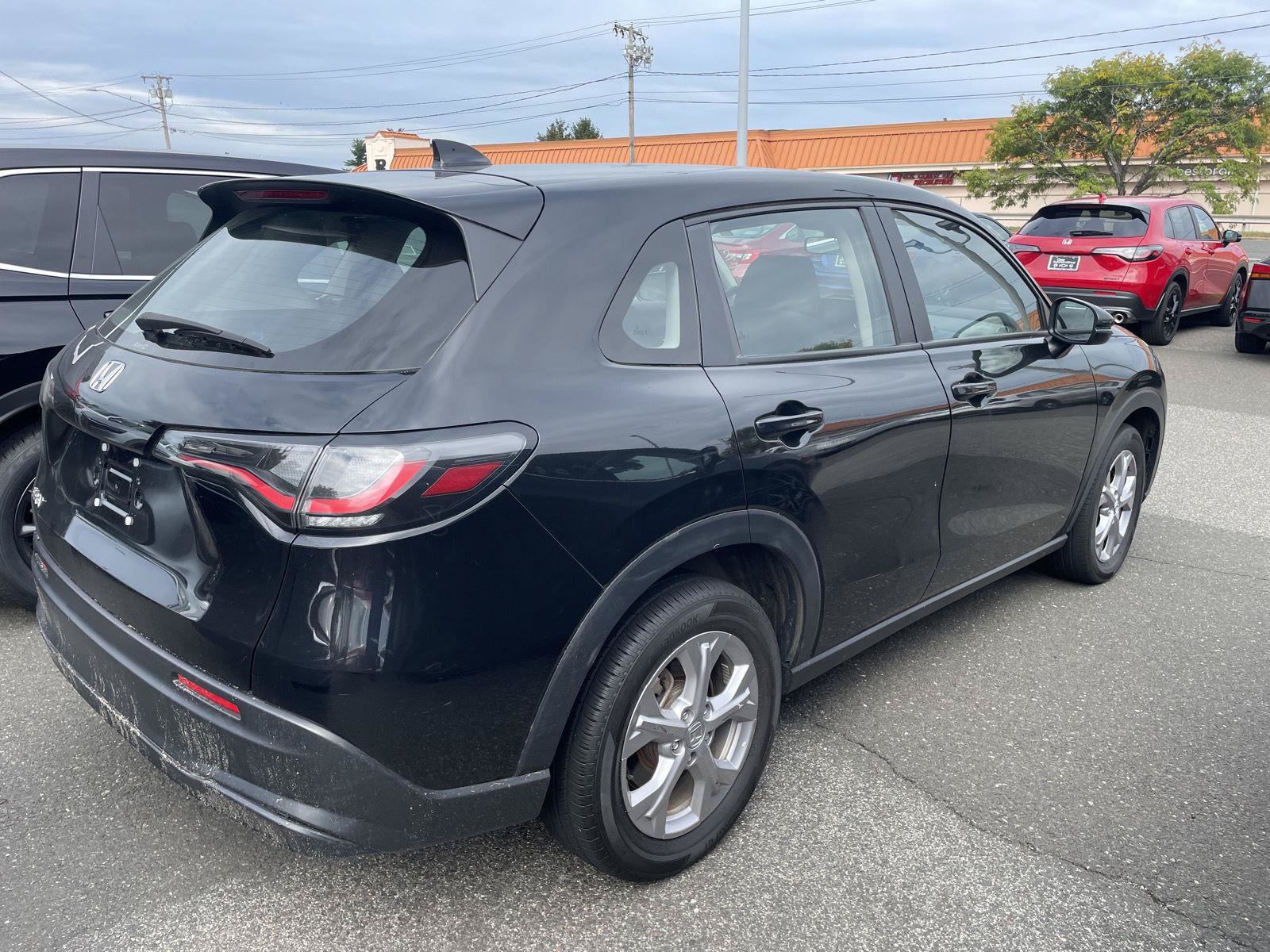 Used 2024 Honda HR-V LX image 4