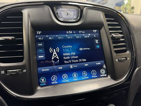 Used 2017 Chrysler 300 S image 24