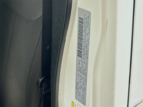 Used 2018 Jeep Wrangler Unlimited Sport S image 19