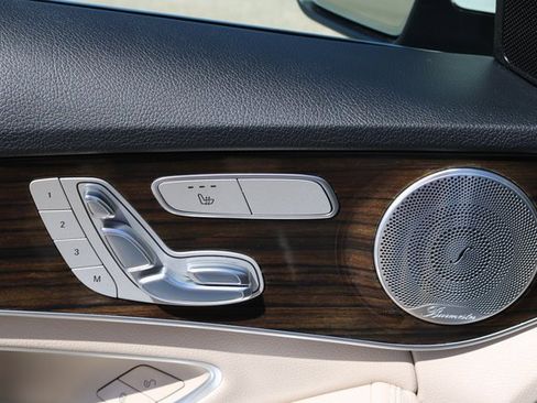 Used 2017 Mercedes-Benz C 300 4MATIC Sedan image 12