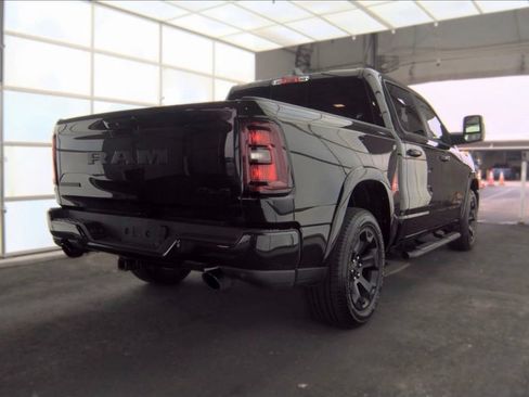 Used 2025 RAM 1500 Big Horn AWD/4WD image 9
