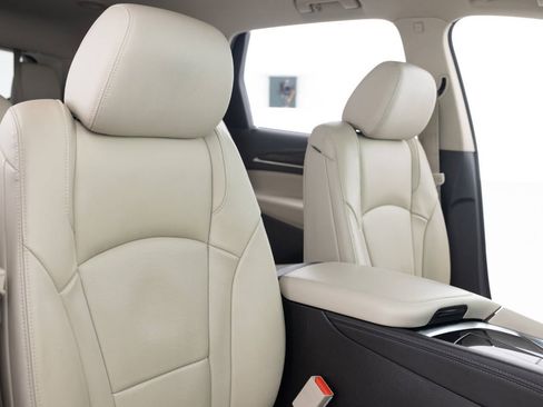 Used 2019 Buick Enclave Essence image 26