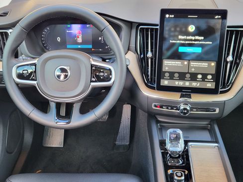 New 2026 Volvo XC60 B5 Ultra w/ Protection Package Premier image 29