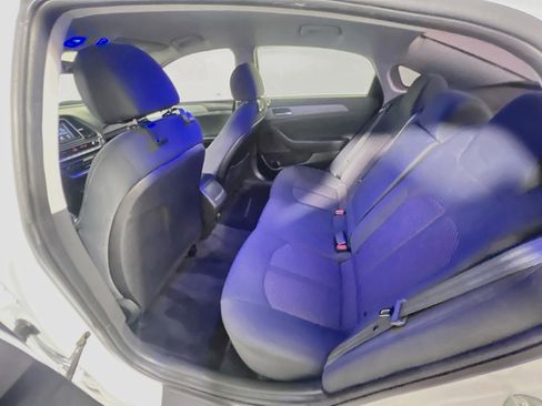 Used 2018 Hyundai Sonata SE FWD image 29