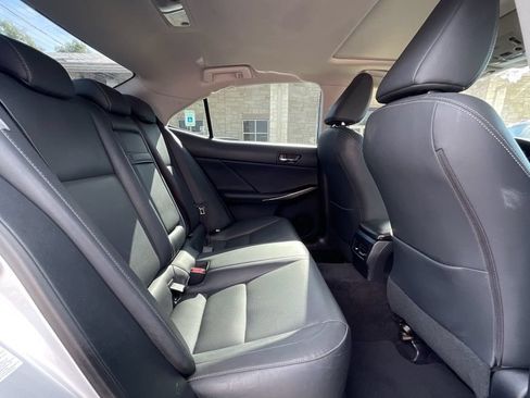 Used 2014 Lexus IS 250 w/ Navigation Package RWD image 33