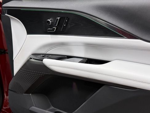 Certified 2024 Cadillac Lyriq Luxury RWD image 47