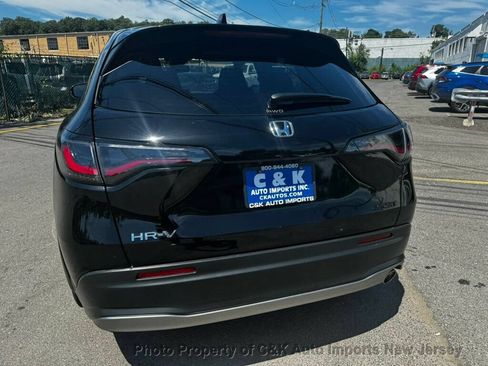Used 2023 Honda HR-V Sport image 4