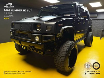 Used 2005 HUMMER H2 SUT w/ Preferred Equipment Group