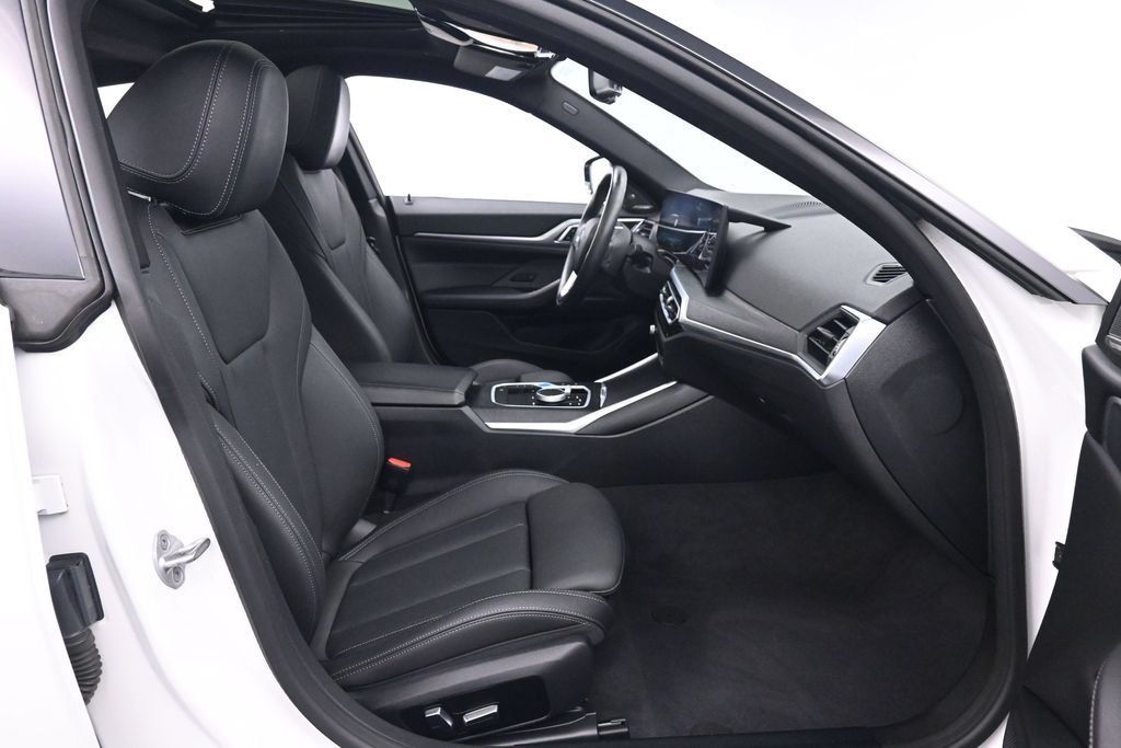 Used 2023 BMW i4 eDrive35 RWD image 21