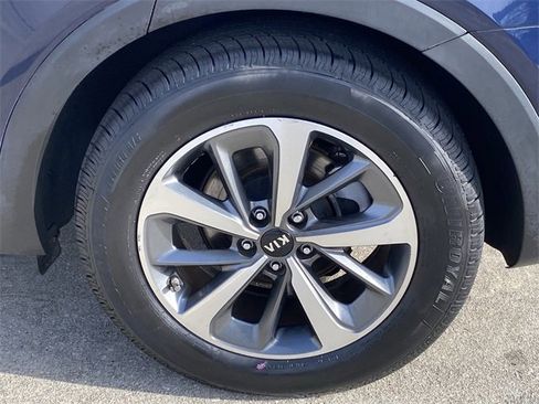 Used 2019 Kia Sorento EX image 33