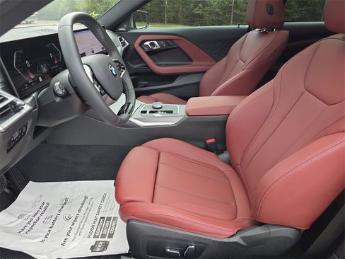 Used 2025 BMW 230i Coupe w/ Convenience Package image 20