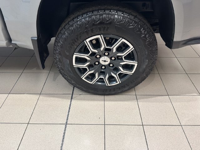 Used 2026 Chevrolet Colorado Z71 AWD/4WD image 25