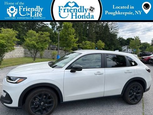 Used 2024 Honda HR-V Sport image 1