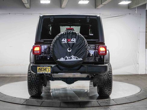 Used 2019 Jeep Wrangler Unlimited Sport image 5