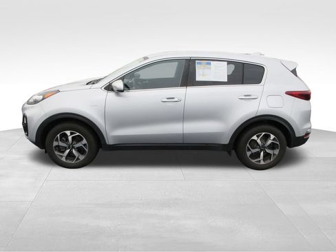 Used 2020 Kia Sportage LX AWD/4WD image 2