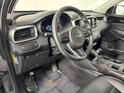 Used 2017 Kia Sorento EX AWD/4WD image 22