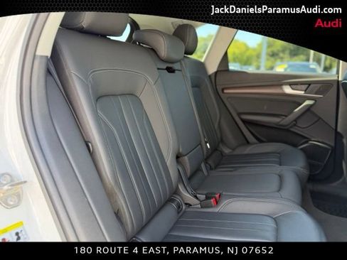 Used 2021 Audi Q5 2.0T Premium Plus w/ Premium Plus Package AWD/4WD image 17