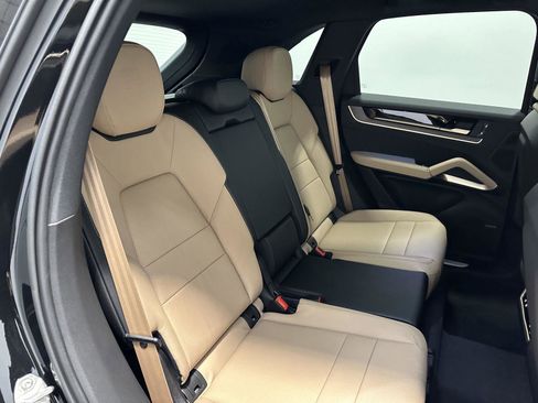 New 2026 Porsche Cayenne AWD/4WD image 42