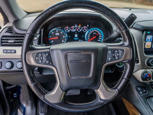 Used 2018 GMC Yukon Denali w/ Denali Ultimate Package image 14