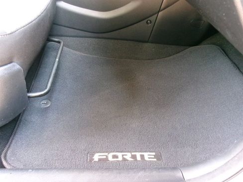 Used 2014 Kia Forte EX FWD image 24