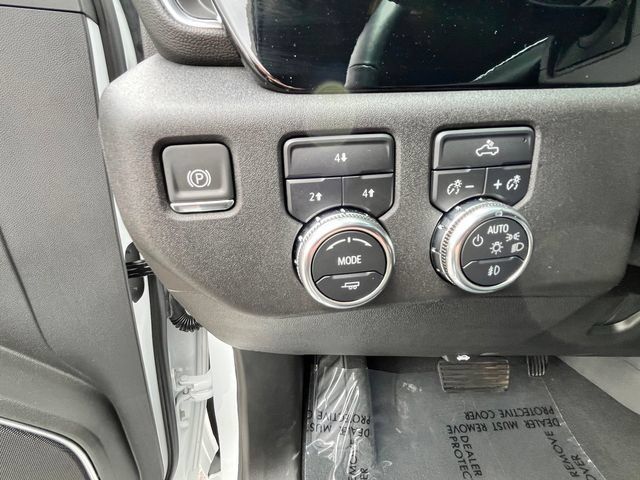 Used 2025 GMC Sierra 2500 SLE w/ SLE Convenience Package AWD/4WD image 9