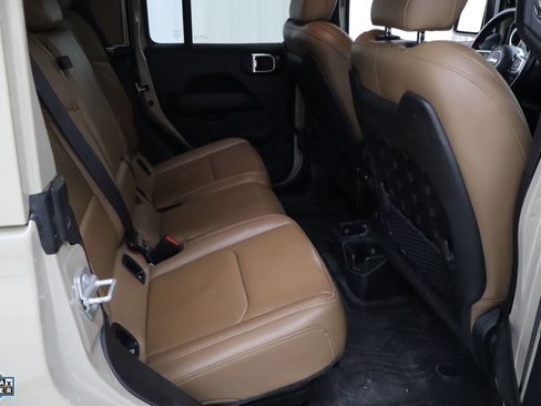 Used 2020 Jeep Gladiator Rubicon image 23