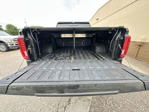 Used 2025 GMC Sierra 1500 AT4X AWD/4WD image 27