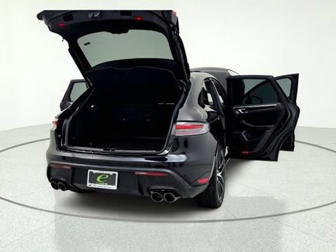 Used 2024 Porsche Macan S AWD/4WD image 18