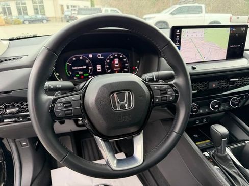 Used 2024 Honda Accord Touring image 20