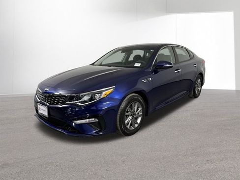 Used 2019 Kia Optima LX image 2
