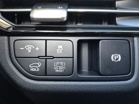 New 2026 Kia Sportage EX image 24