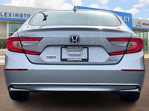 Used 2021 Honda Accord EX image 4