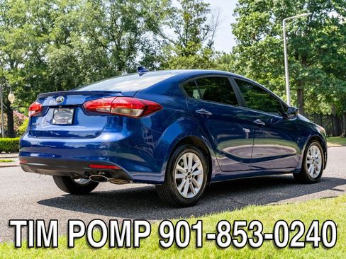 Used 2017 Kia Forte S FWD image 5